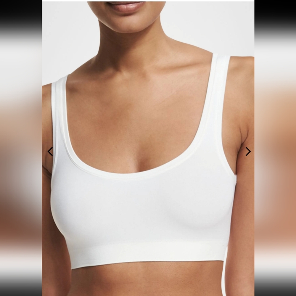 HANRO TOUCH FEELING CROP TOP BRA IN WHITE /SIZES:S,L